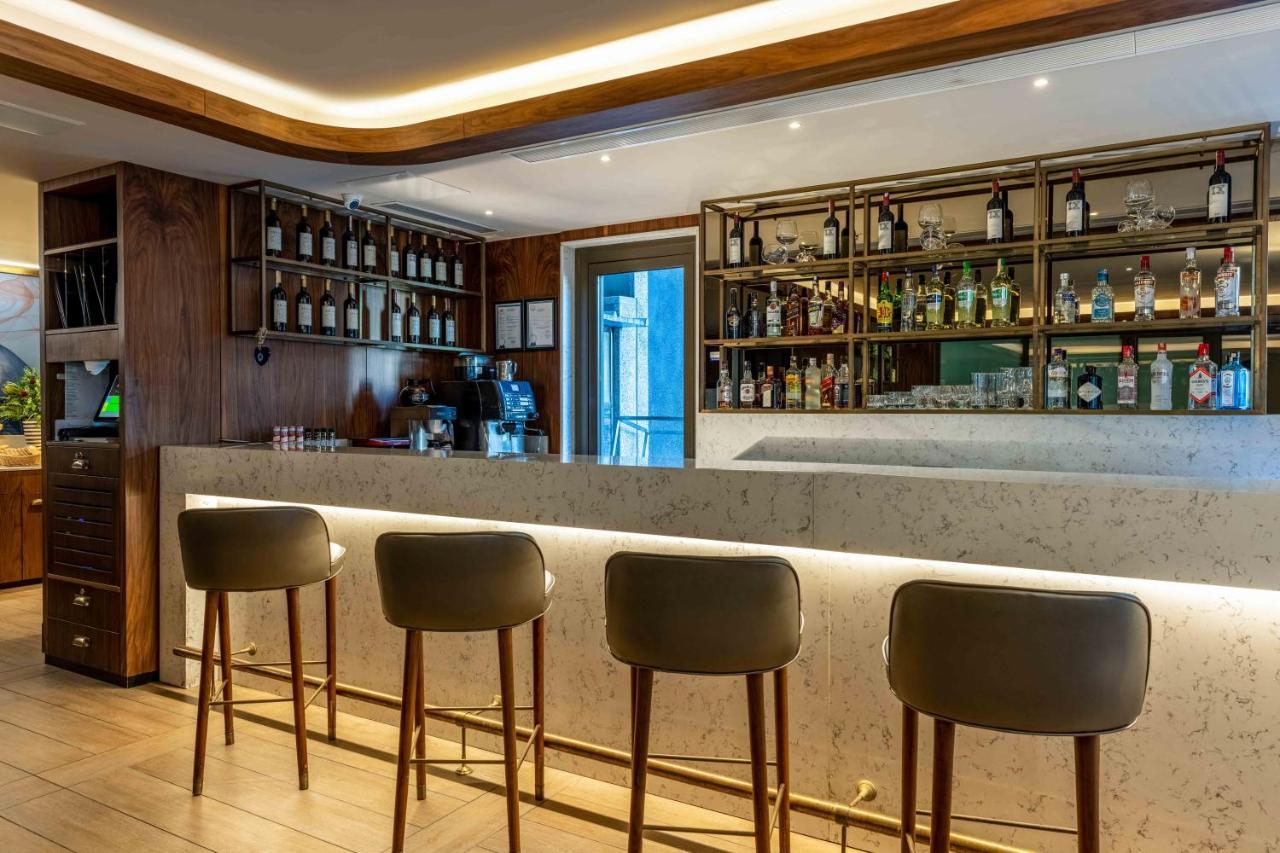 イスタンブール Tzl スイーツアパートホテル エクステリア 写真 The bar at the lounge