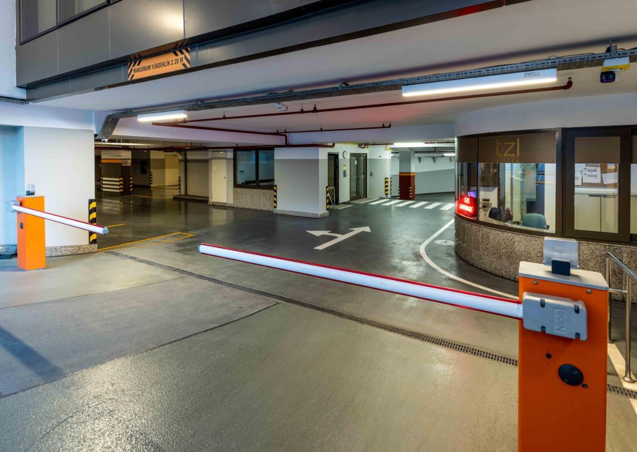 イスタンブール Tzl スイーツアパートホテル エクステリア 写真 Automatic parking barrier